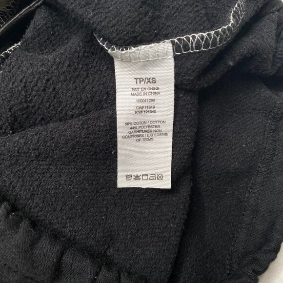 Garage Women's Cropped Pullover in Grey and Black, size Extra Small - Picture 10 of 10